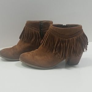 Girl's brown fringe ankle boots size 13